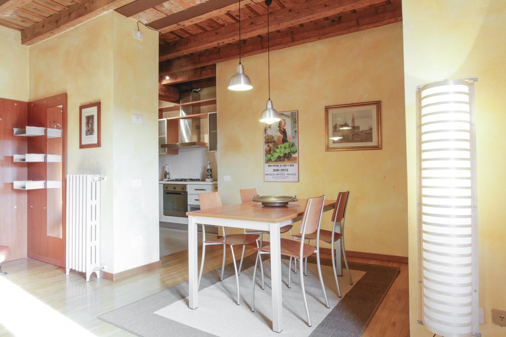 La Corte Antica Apartamento Bérgamo Habitación foto