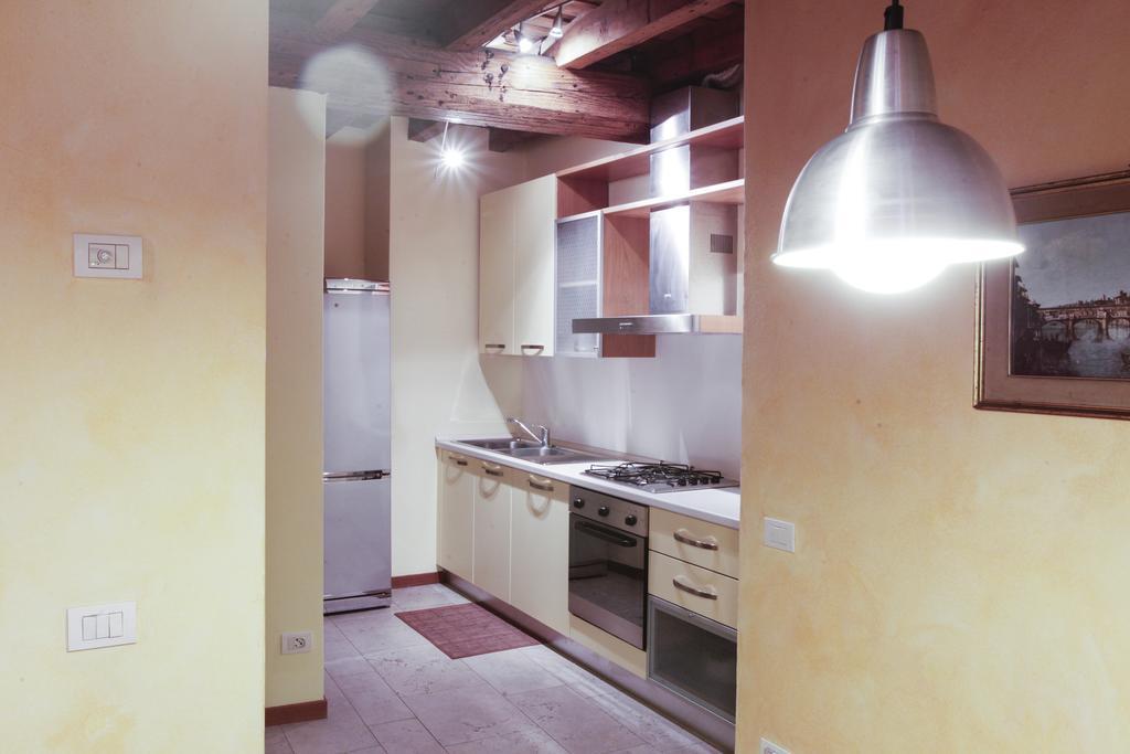 La Corte Antica Apartamento Bérgamo Habitación foto
